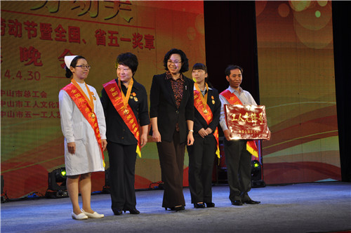 爱游戏